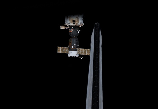 STS132-E-07818