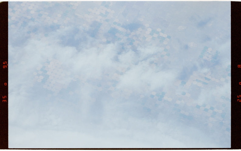 STS058-05-018.jpg