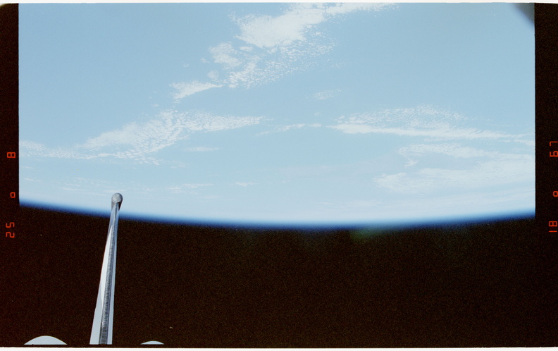STS058-10-026.jpg