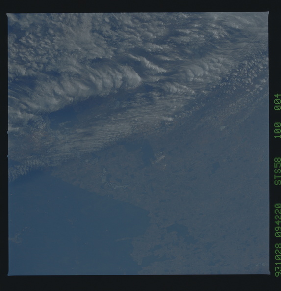 STS058-100-004.jpg