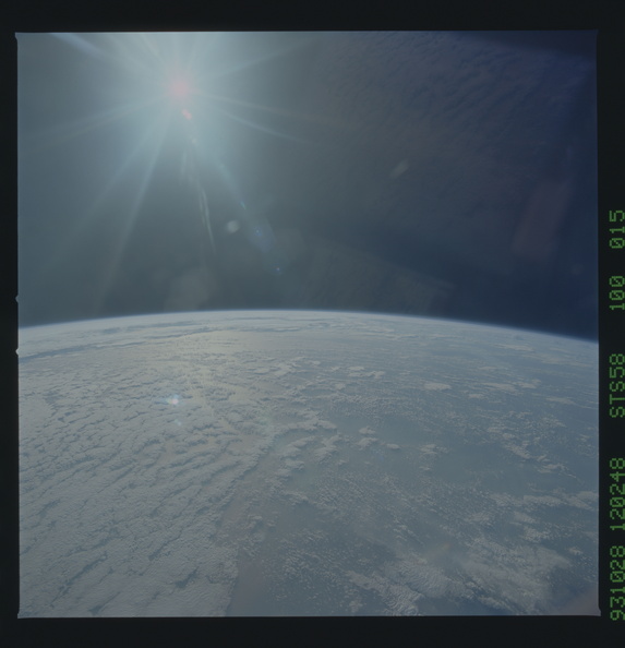 STS058-100-015.jpg
