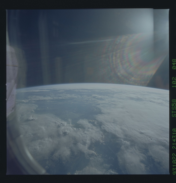 STS058-102-048.jpg