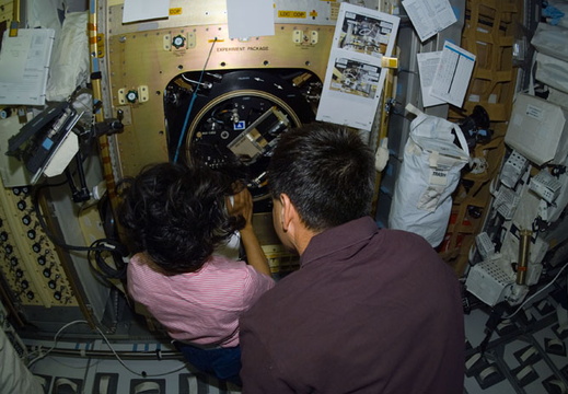STS107-E-05853
