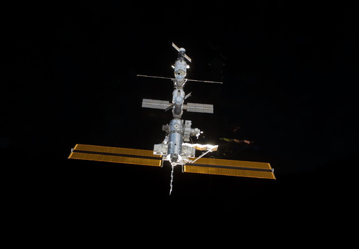 STS112-E-05043
