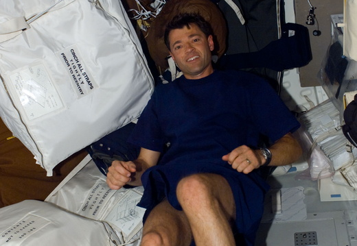 STS112-E-05396