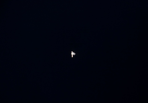 STS112-E-05911