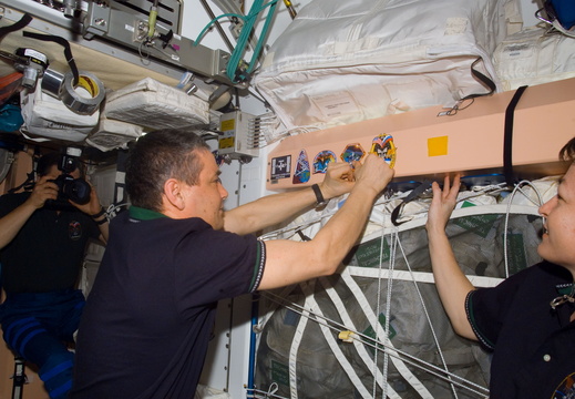 STS113-E-05388