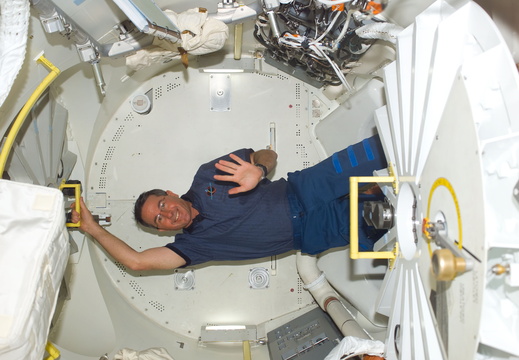 STS114-E-05558