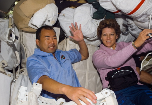 STS114-E-05933