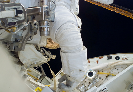 STS114-E-05956