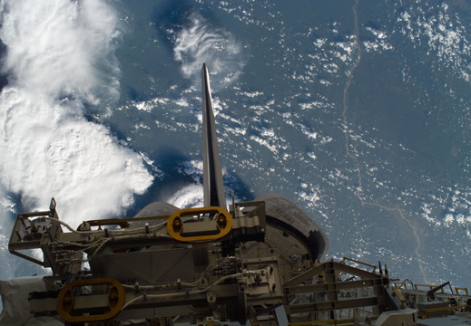 STS114-E-05987