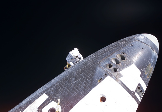 STS114-E-06216