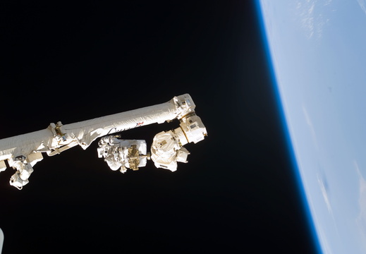 STS114-E-06264