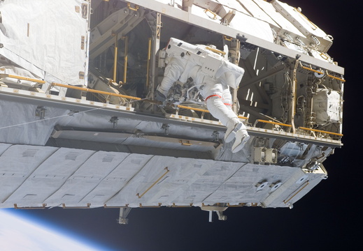 STS114-E-06608