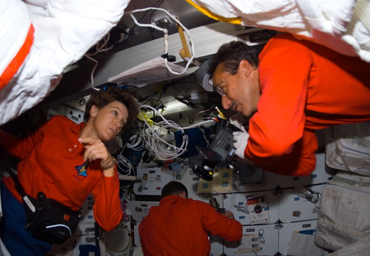 STS114-E-06984