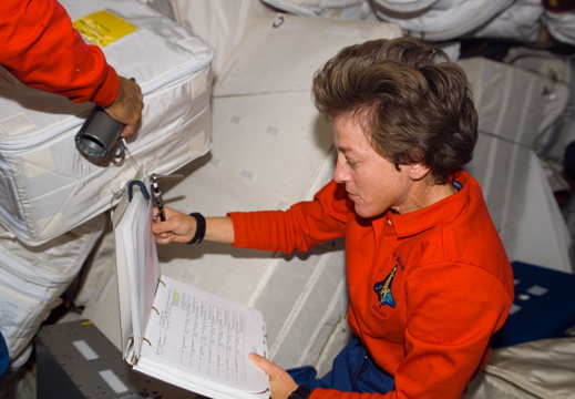STS114-E-07046