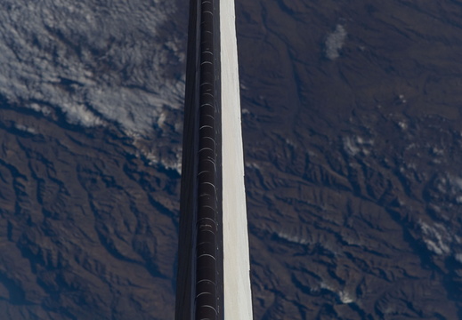 STS115-E-05117