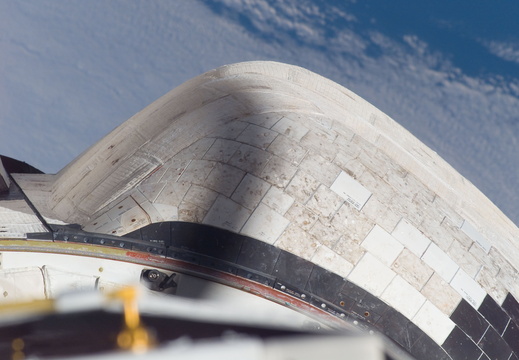 STS115-E-05346