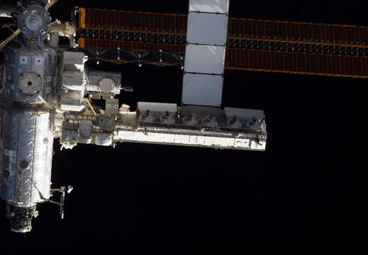 STS115-E-05368