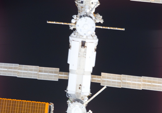 STS115-E-05377