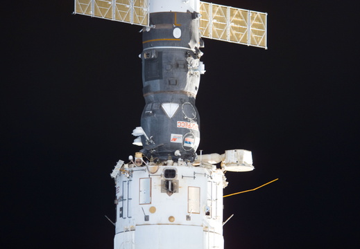 STS115-E-05388