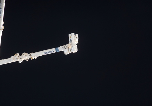 STS115-E-05403