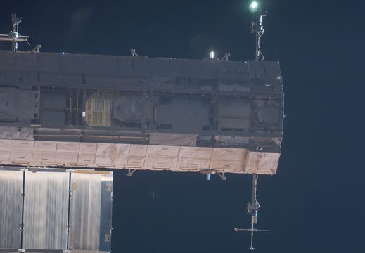 STS115-E-05452