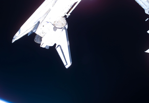 STS115-E-05712