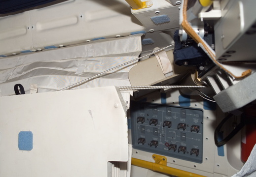 STS115-E-06028