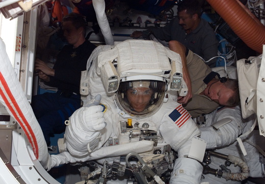 STS115-E-06088