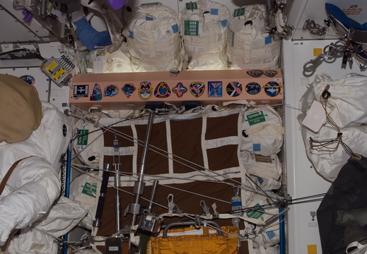 STS115-E-06102