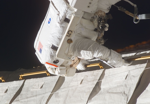 STS115-E-06231