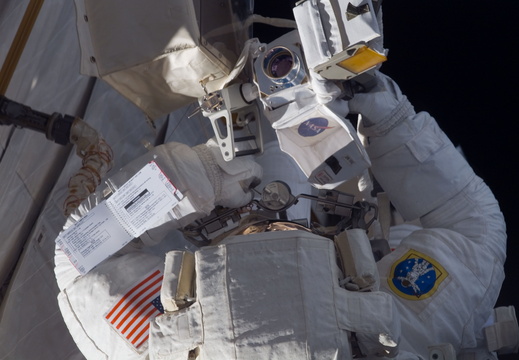 STS115-E-06250