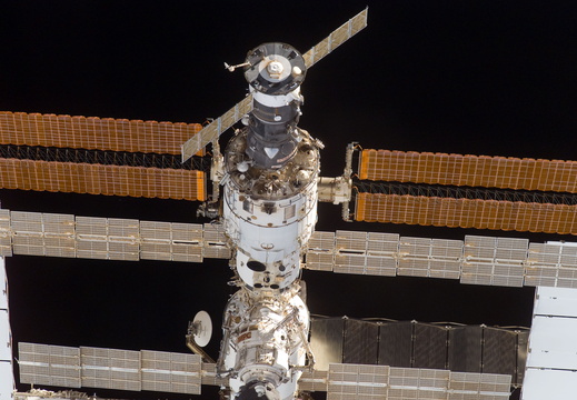 STS115-E-06388