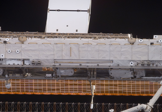 STS115-E-06466