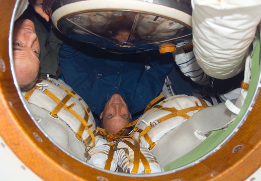 STS115-E-06583