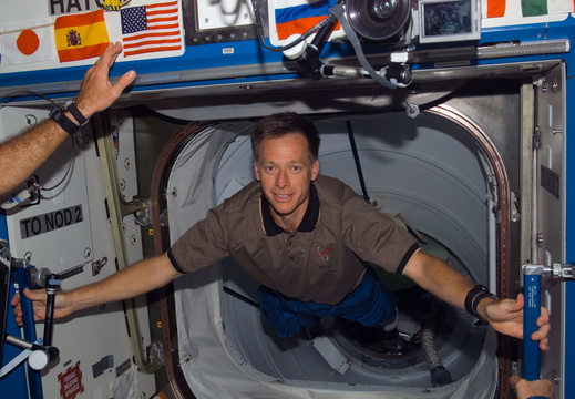 STS115-E-06594