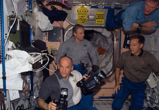 STS115-E-06600