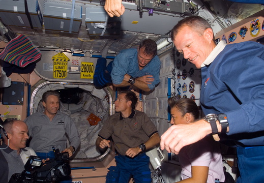 STS115-E-06601
