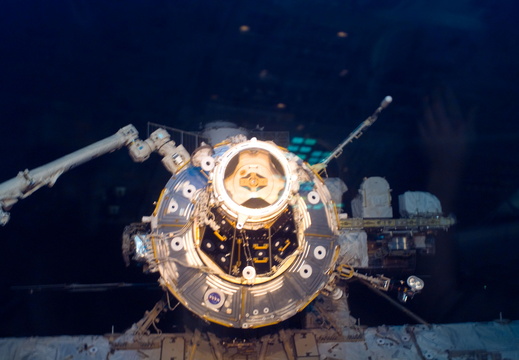 STS115-E-06619