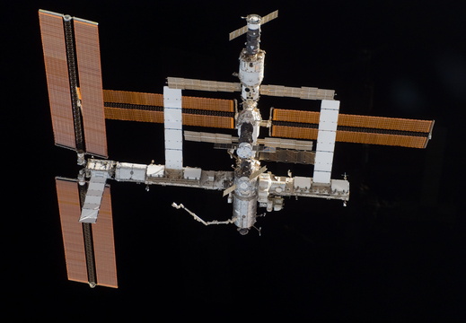 STS115-E-06715