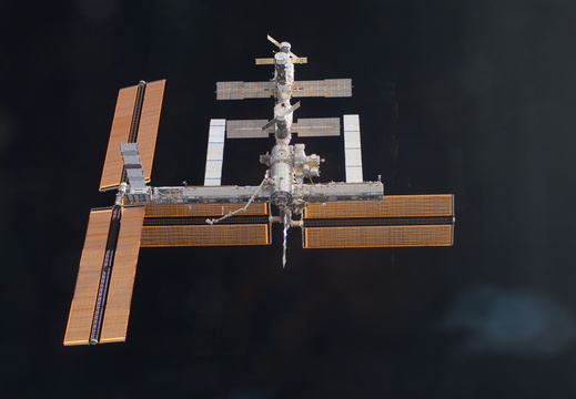 STS115-E-06745