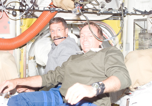 STS115-E-07391