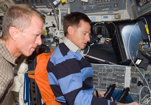 STS115-E-07527