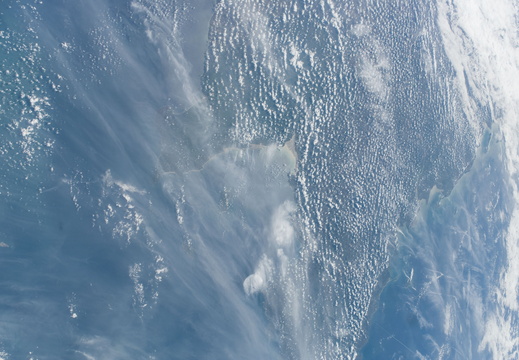 STS115-E-07572