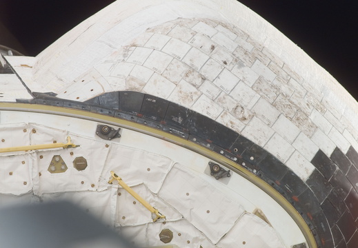 STS116-E-05165