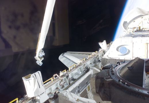 STS116-E-05239