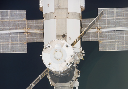 STS116-E-05666