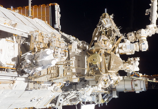 STS116-E-06017