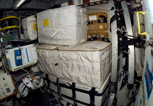STS116-E-06094
